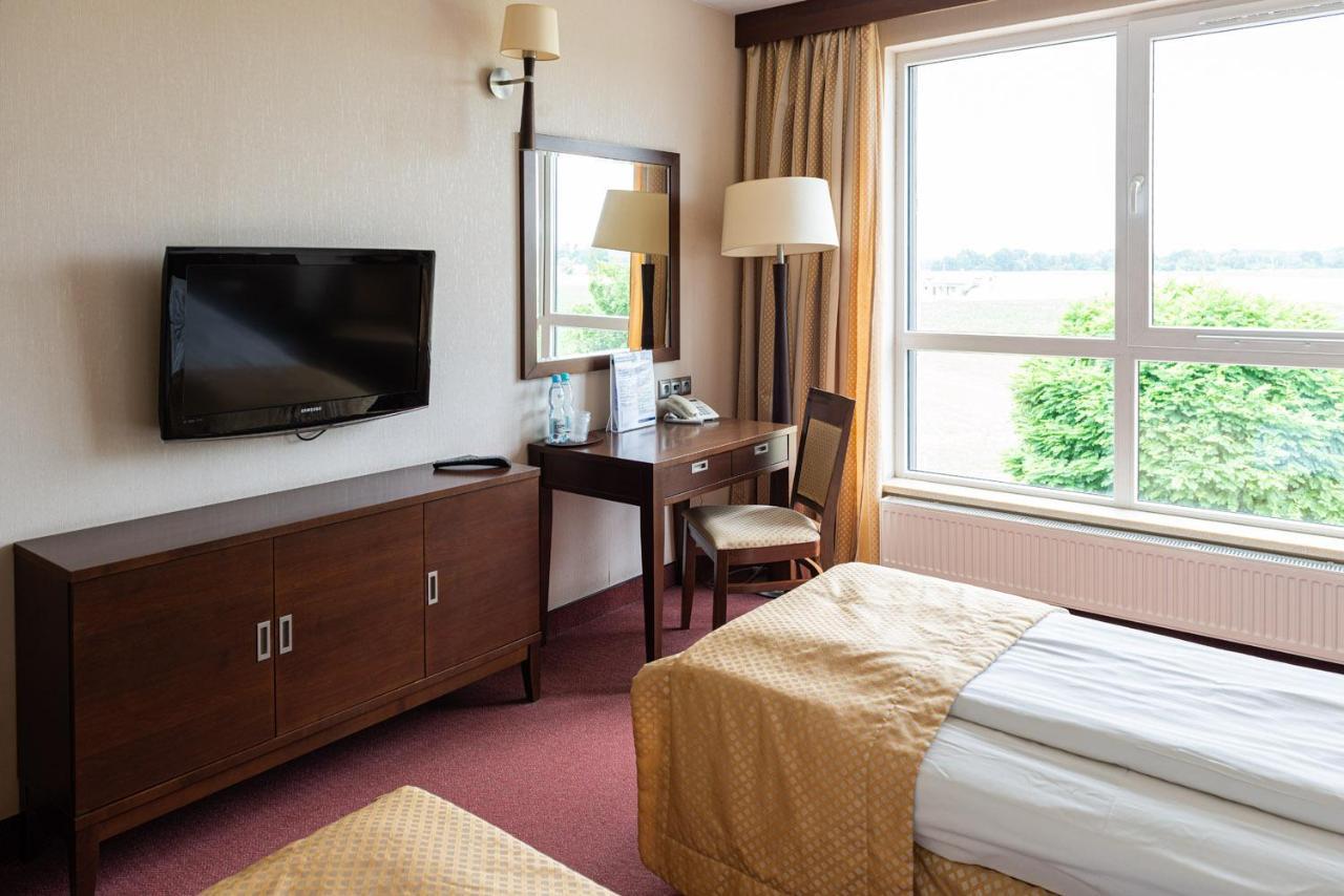 Hotel Police Police Mostowe Ngoại thất bức ảnh